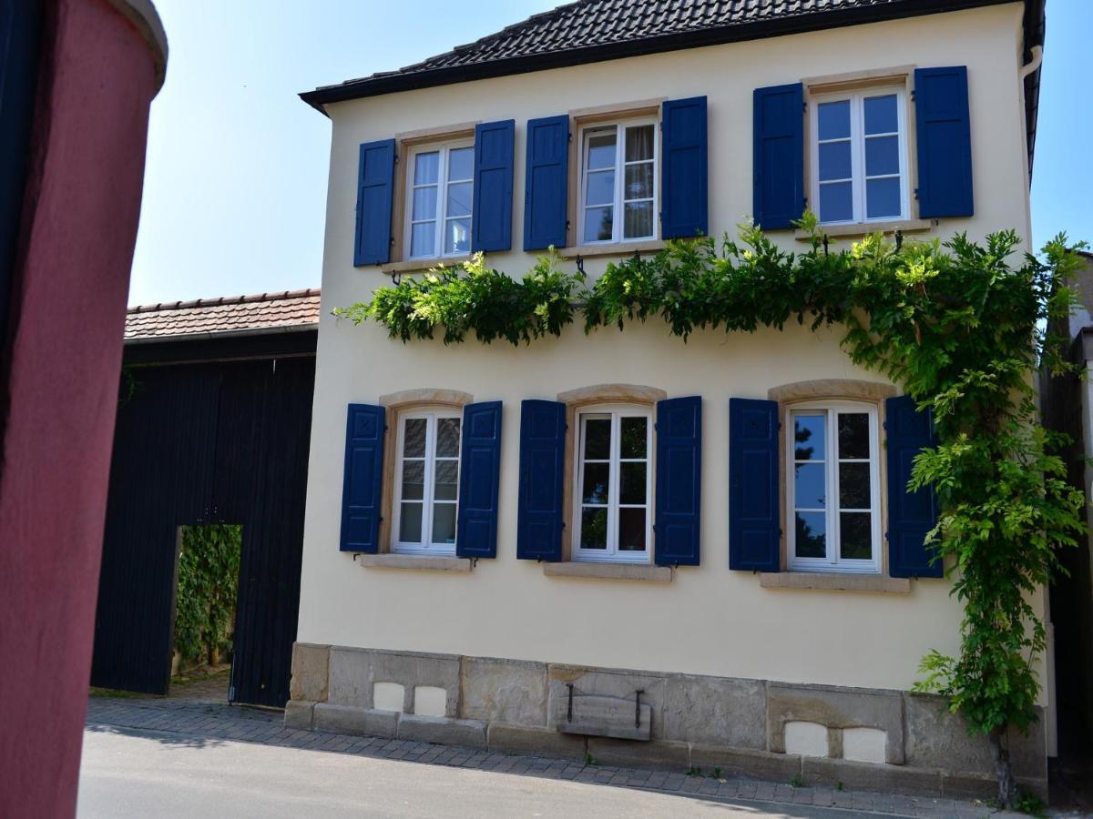 Gastehaus & Weingut Gehrig Hotel Weisenheim am Sand Exterior foto